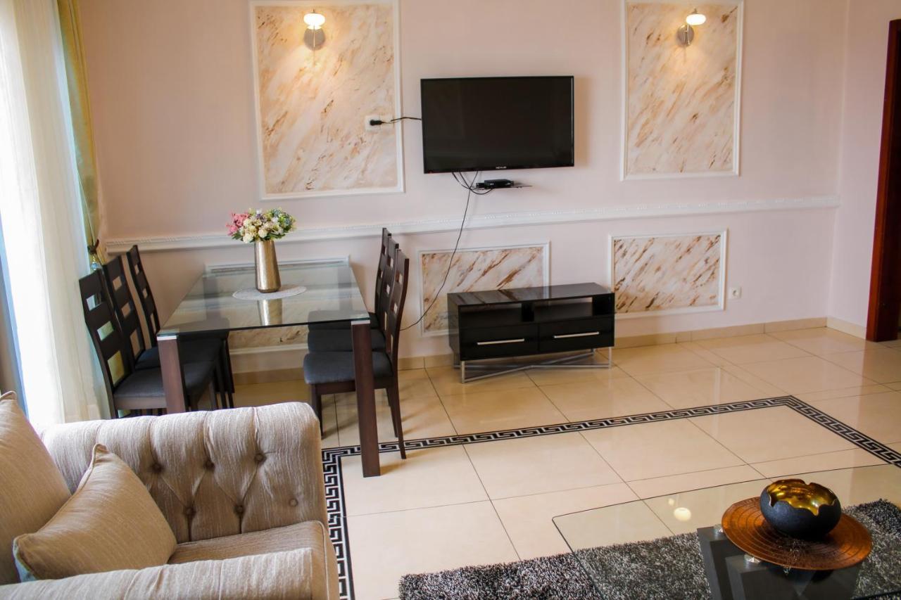 Residence Le Carat Bonapriso Douala Exterior foto